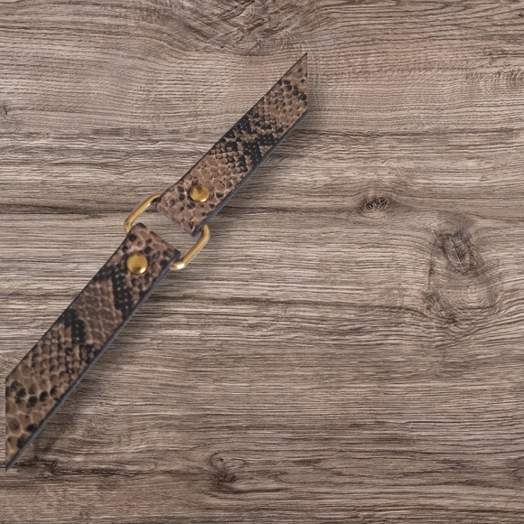 Python Belt Womens Size Medium Beige Snake Vegan Leather Embossed Fashion Slim40 - Picture 9 of 10